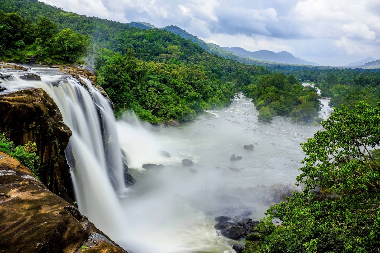 pollachi valparai tourist places